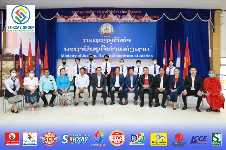 ກຸ່ມບໍລິສັດໂຊກໄຊໄດ້ມີພິທີມອບ-ຮັບທືນການສະໜັບສະໜູນແກ່ນັກສຶກສາ